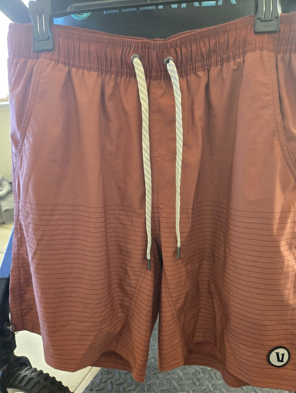Vuori Kore Shorts Men's Large